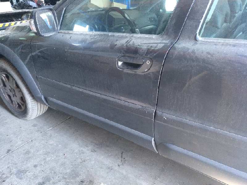 PUERTA DELANTERA IZQUIERDA