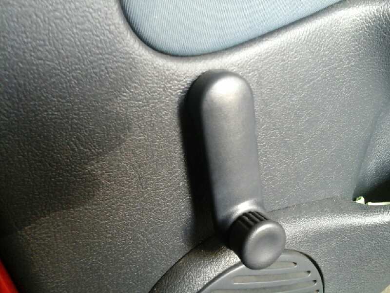 ELEVALUNAS TRASERO DERECHO