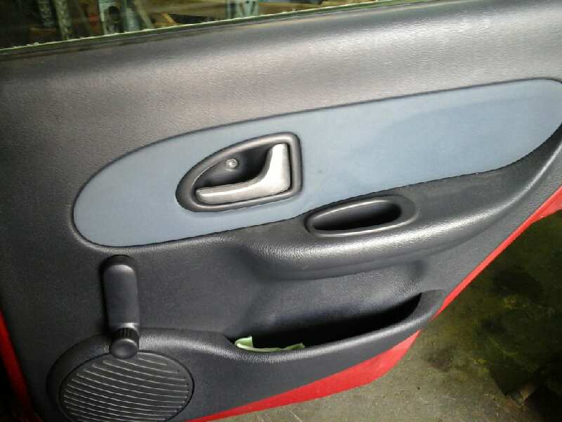 GUARNECIDO PUERTA TRASERA DERECHA