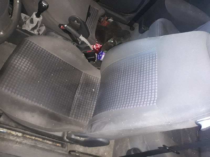 ASIENTO DELANTERO IZQUIERDO