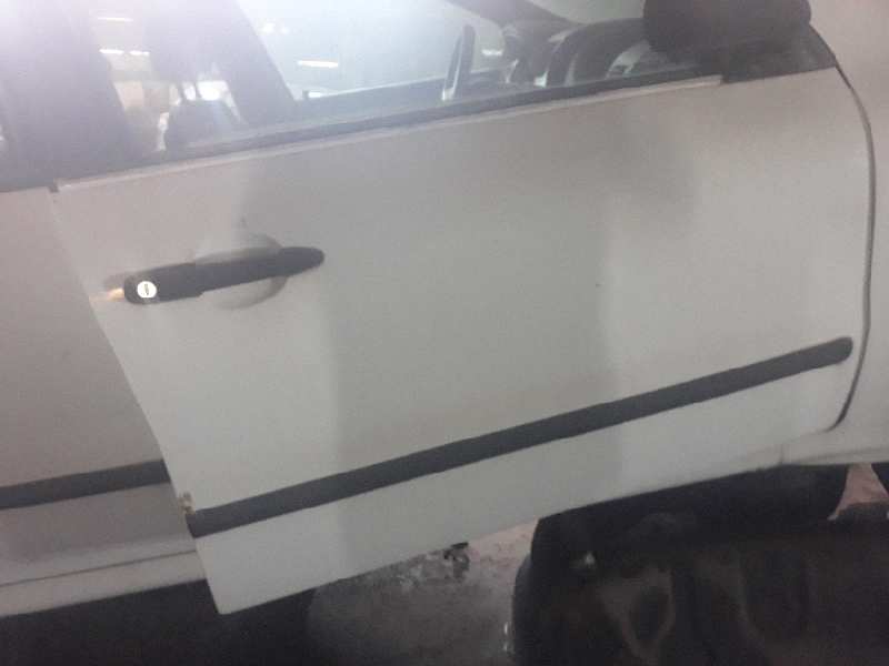 ELEVALUNAS DELANTERO DERECHO