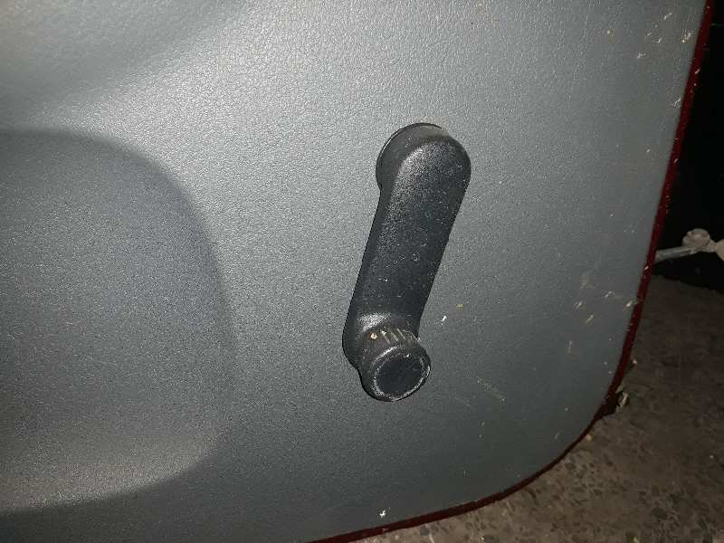 ELEVALUNAS TRASERO IZQUIERDO