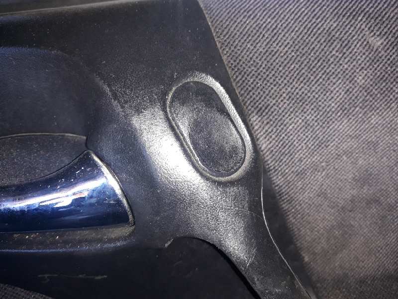 ELEVALUNAS DELANTERO DERECHO