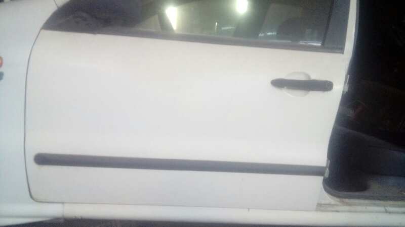 PUERTA DELANTERA IZQUIERDA