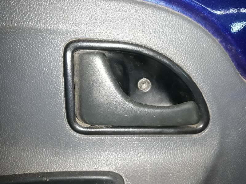 MANETA INTERIOR DELANTERA IZQUIERDA