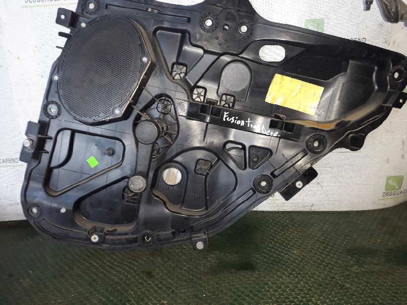 ELEVALUNAS TRASERO DERECHO