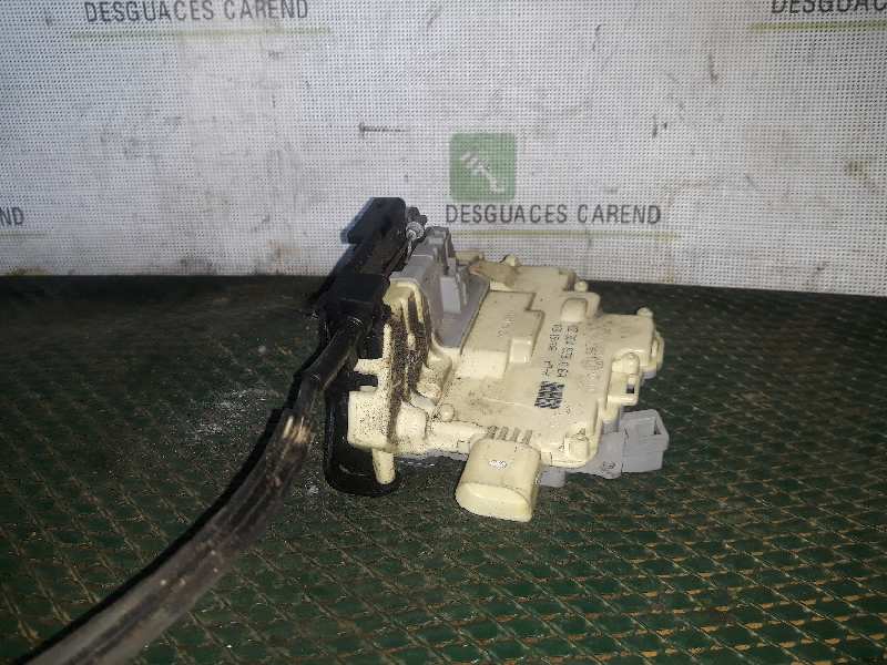 CERRADURA PUERTA TRASERA DERECHA 