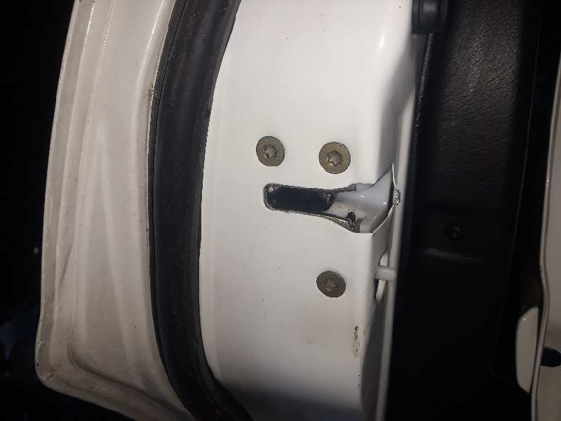 CERRADURA PUERTA TRASERA IZQUIERDA 