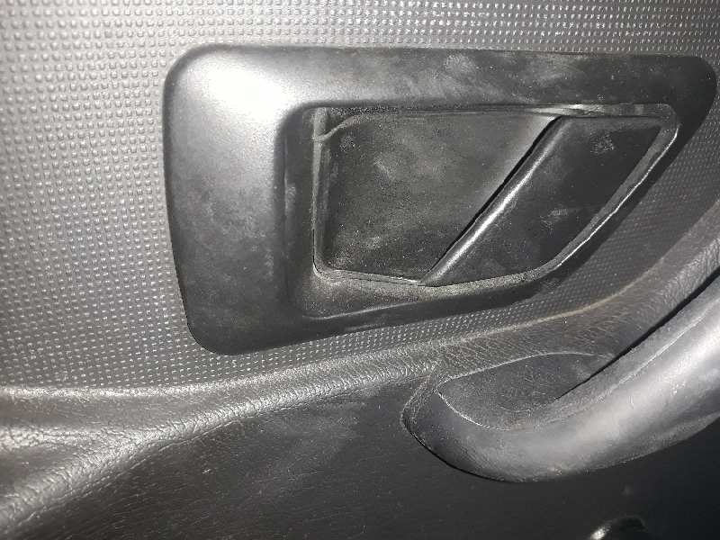 MANETA INTERIOR DELANTERA IZQUIERDA