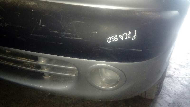 FARO ANTINIEBLA IZQUIERDO