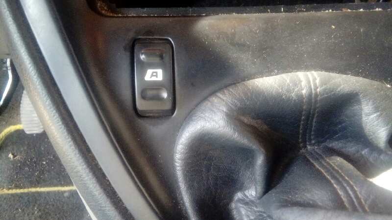 MANDO ELEVALUNAS DELANTERO IZQUIERDO 