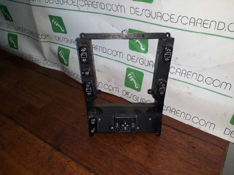 MANDO ELEVALUNAS DELANTERO IZQUIERDO 