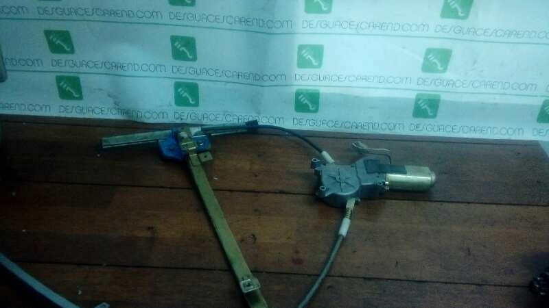 ELEVALUNAS DELANTERO IZQUIERDO