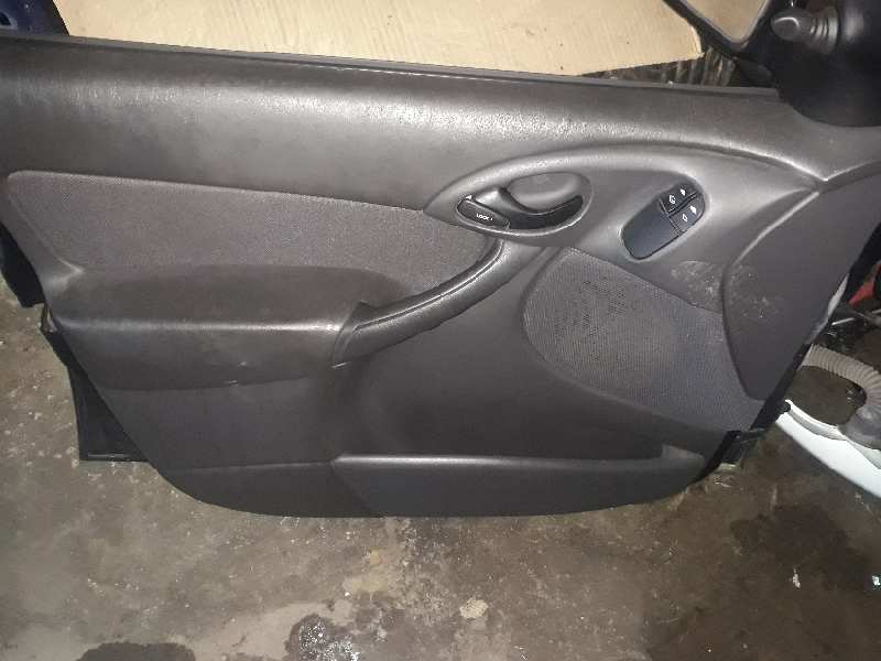 GUARNECIDO PUERTA DELANTERA IZQUIERDA