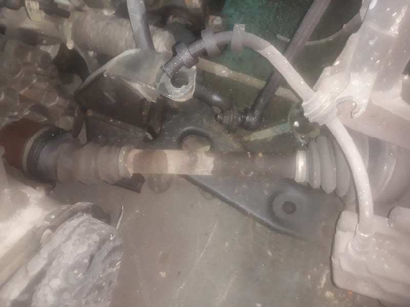 TRANSMISION DELANTERA IZQUIERDA