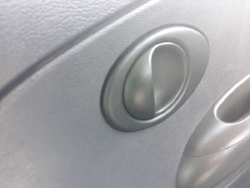 MANETA INTERIOR TRASERA DERECHA