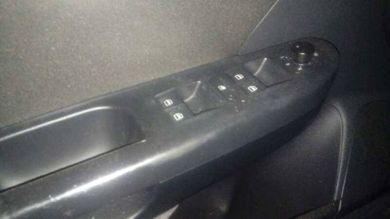 MANDO ELEVALUNAS DELANTERO IZQUIERDO 