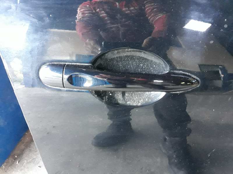 MANETA EXTERIOR DELANTERA DERECHA