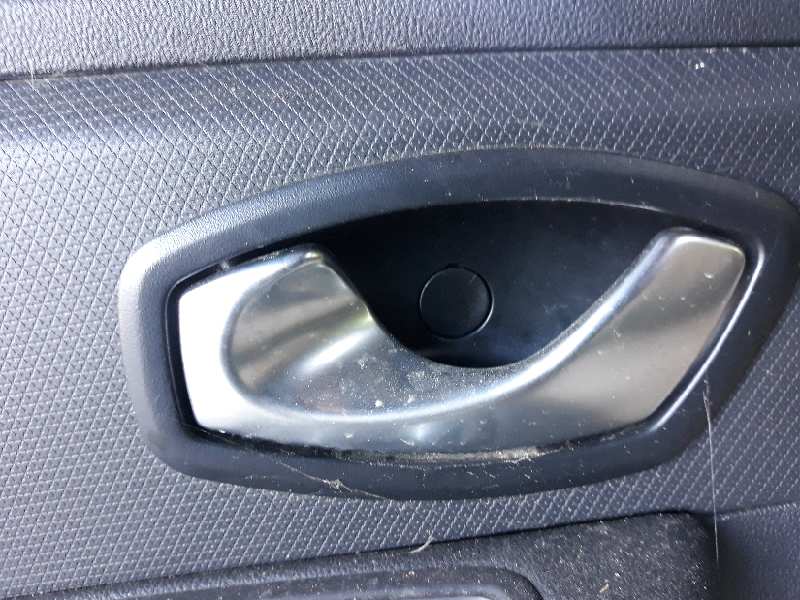 MANETA INTERIOR DELANTERA IZQUIERDA