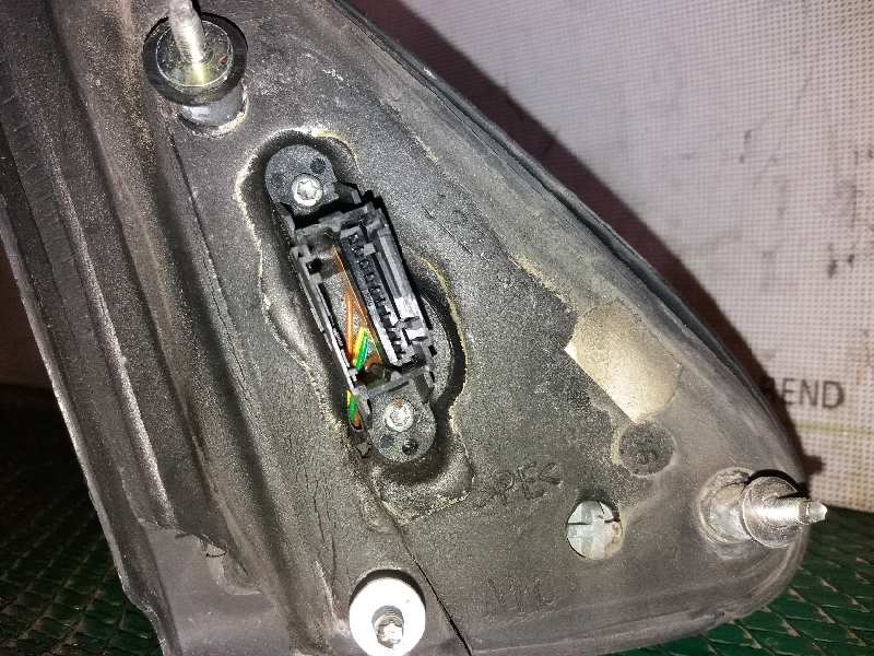 RETROVISOR IZQUIERDO