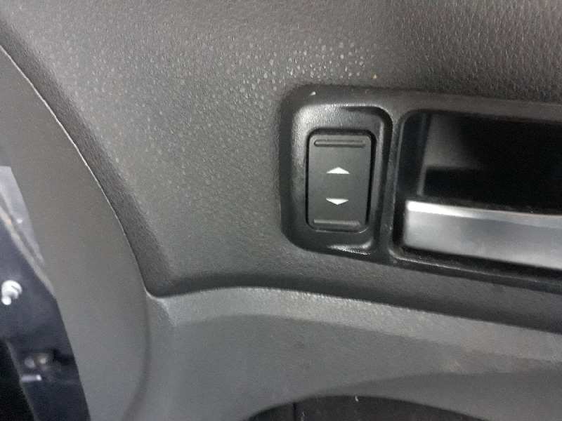 MANDO ELEVALUNAS DELANTERO DERECHO