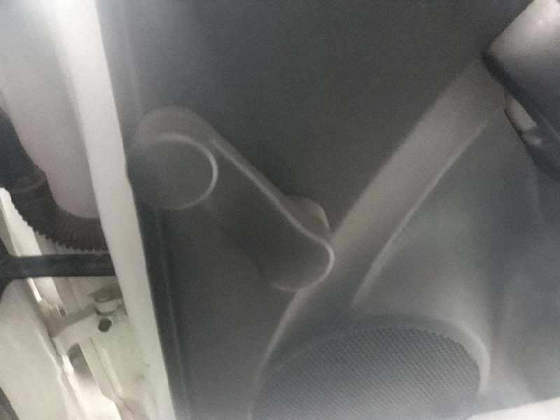 ELEVALUNAS TRASERO DERECHO