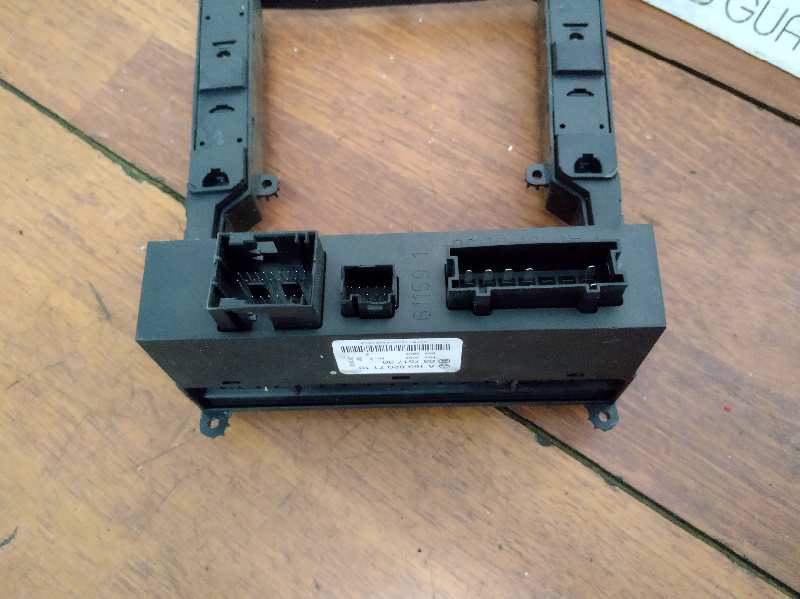 MANDO ELEVALUNAS DELANTERO IZQUIERDO 