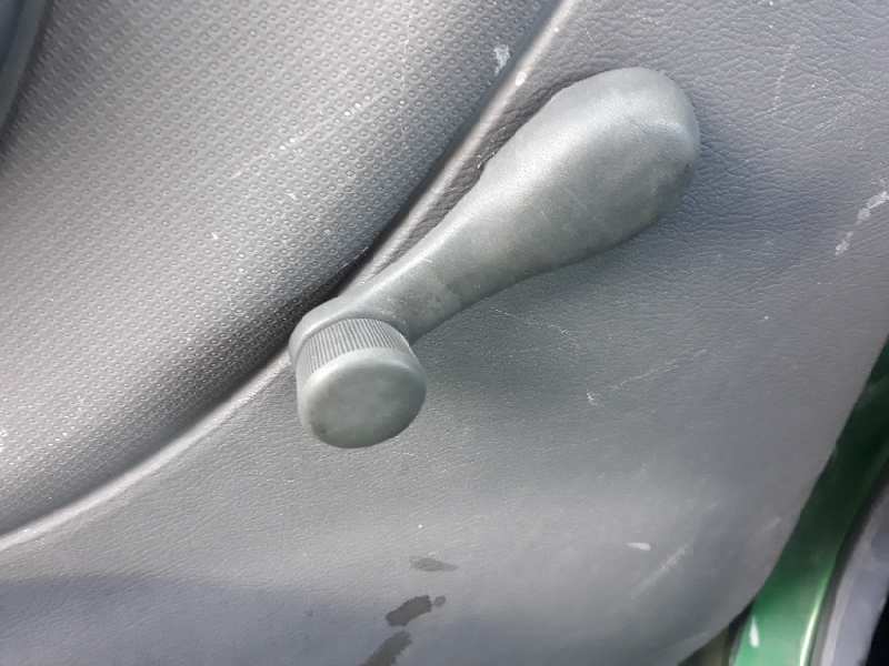 ELEVALUNAS TRASERO IZQUIERDO