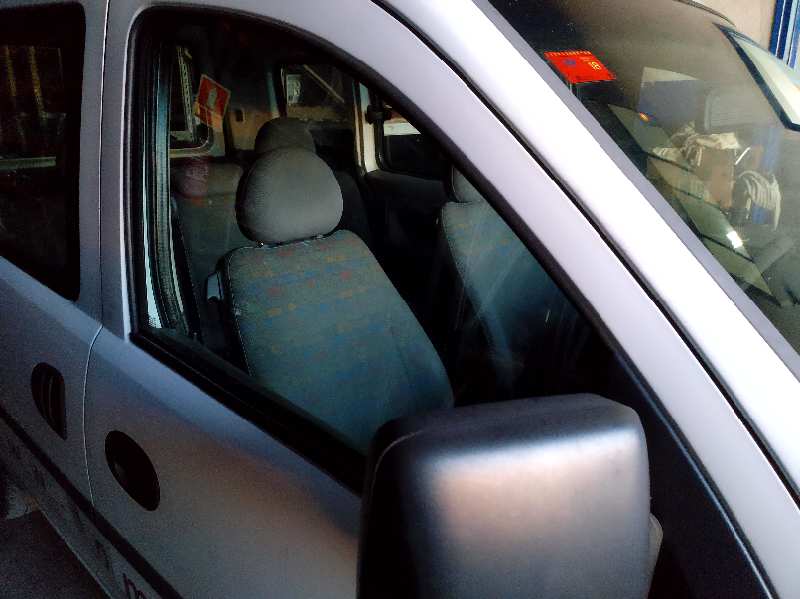 LUNA DELANTERA DERECHA