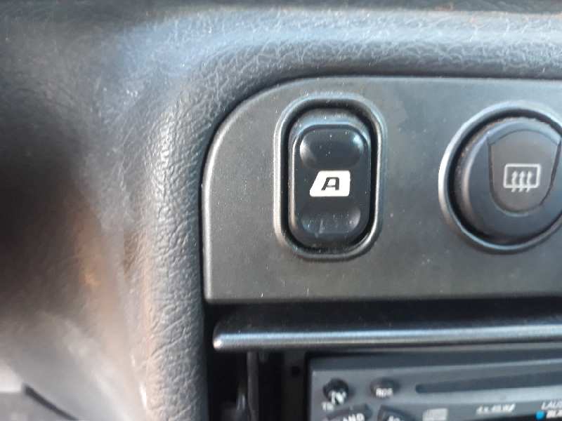 MANDO ELEVALUNAS DELANTERO IZQUIERDO 