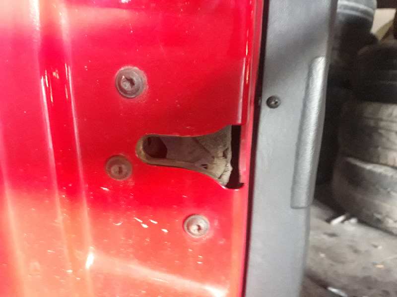 CERRADURA PUERTA DELANTERA IZQUIERDA 