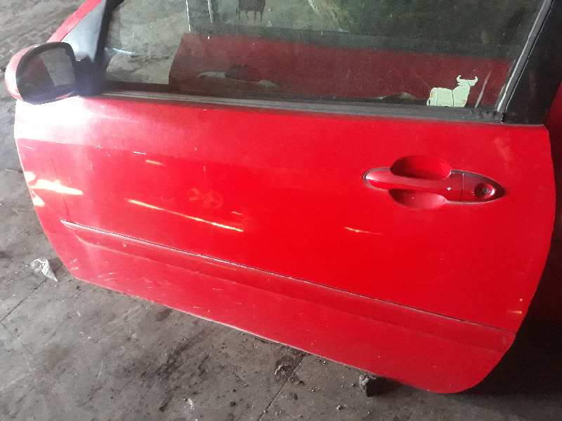 PUERTA DELANTERA IZQUIERDA