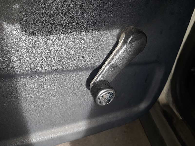 ELEVALUNAS TRASERO IZQUIERDO