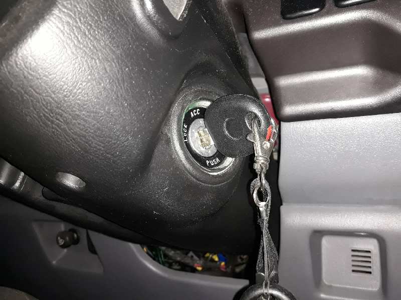 CONMUTADOR DE ARRANQUE