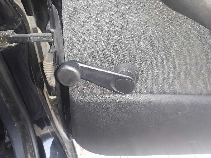 ELEVALUNAS TRASERO DERECHO