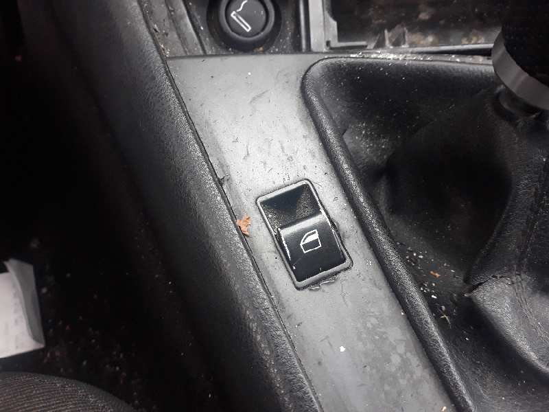 MANDO ELEVALUNAS DELANTERO IZQUIERDO 