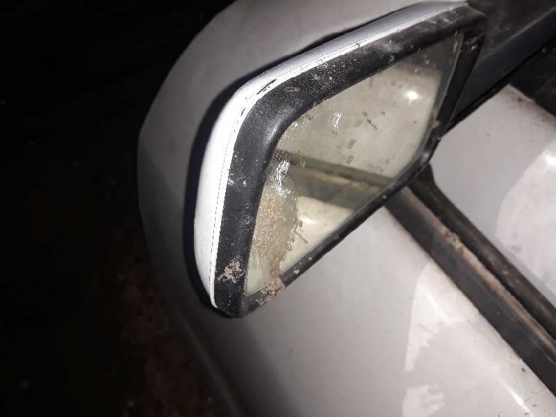 RETROVISOR IZQUIERDO
