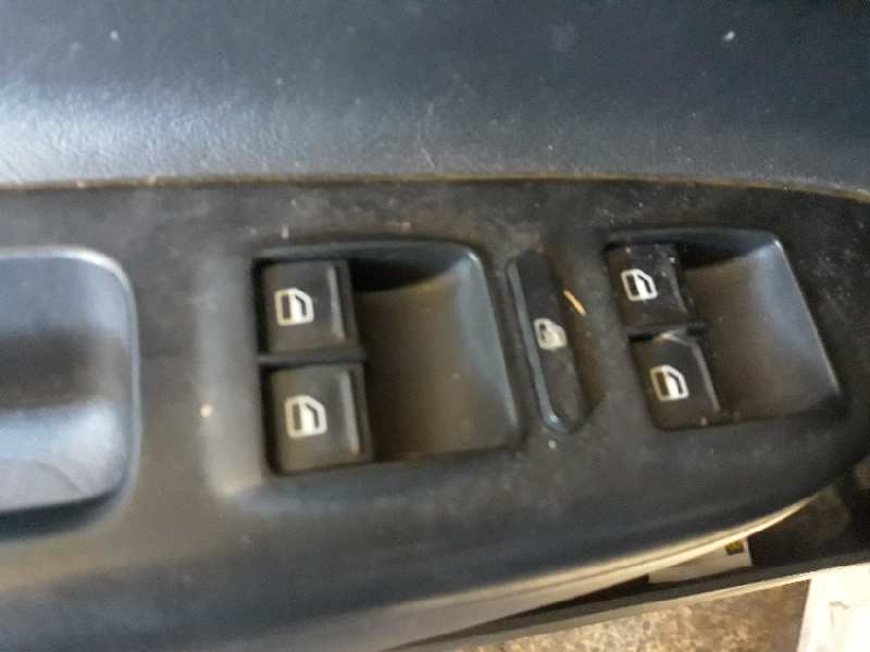 MANDO ELEVALUNAS DELANTERO IZQUIERDO 