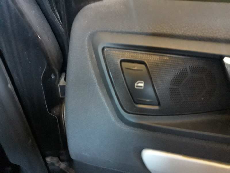 MANDO ELEVALUNAS TRASERO DERECHO