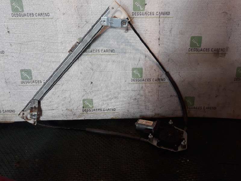 ELEVALUNAS DELANTERO IZQUIERDO