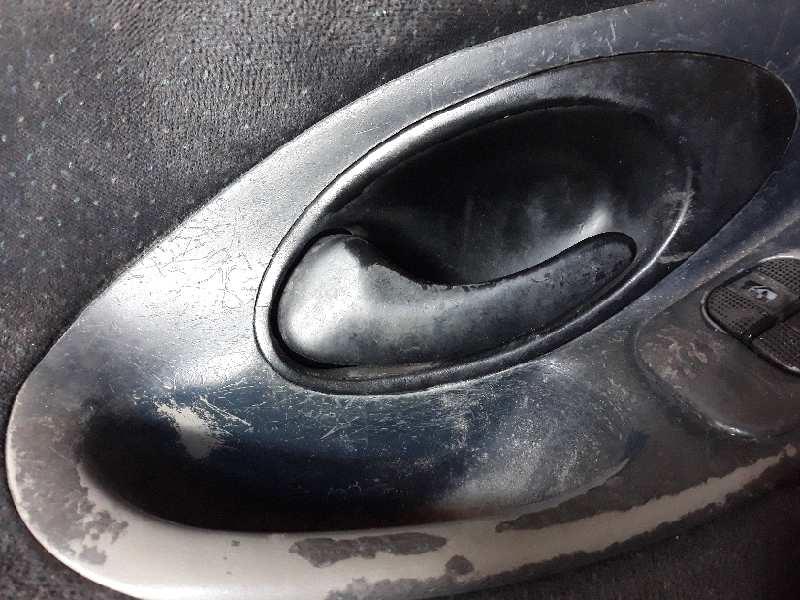 MANETA INTERIOR DELANTERA IZQUIERDA