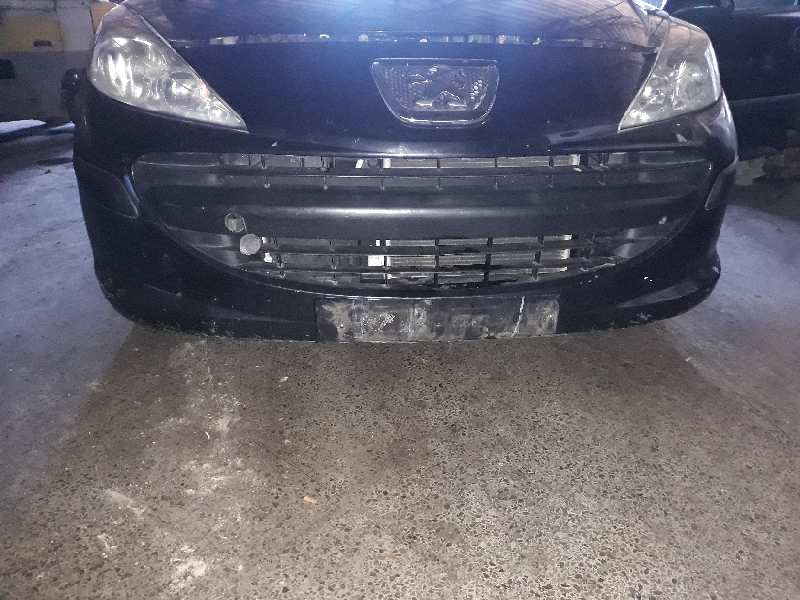 PARAGOLPES DELANTERO