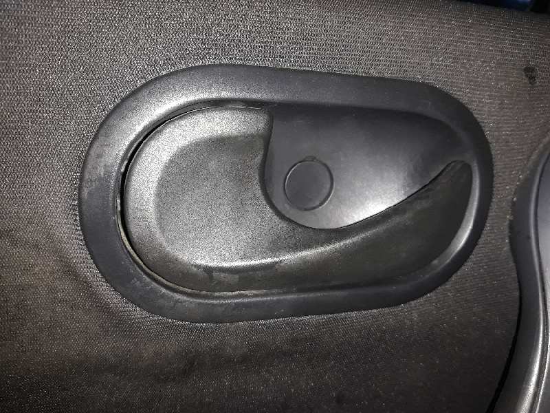 MANETA INTERIOR DELANTERA IZQUIERDA