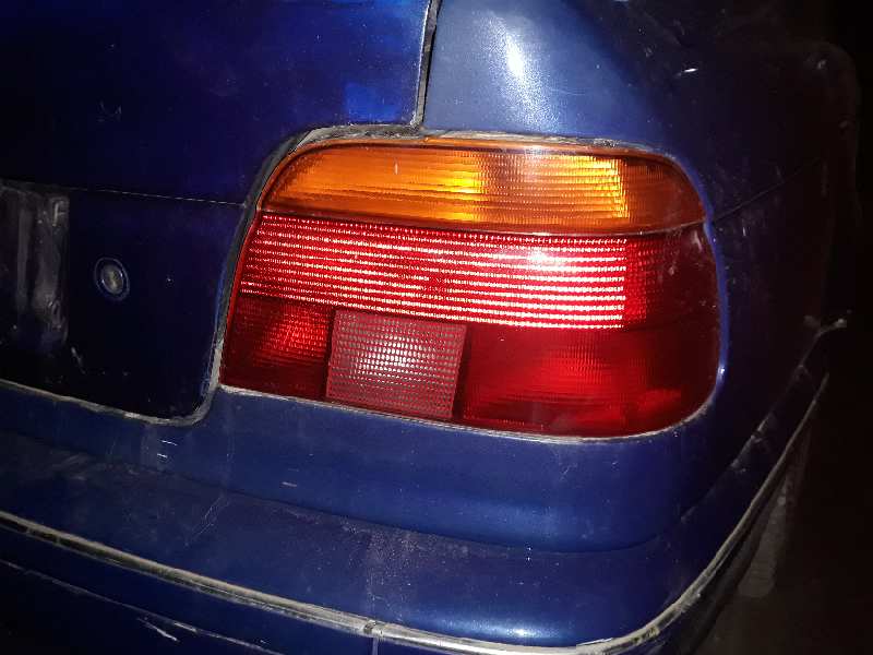 PILOTO TRASERO DERECHO