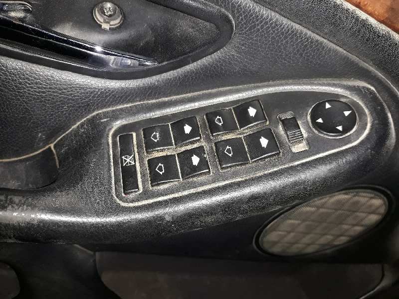 MANDO ELEVALUNAS DELANTERO IZQUIERDO 