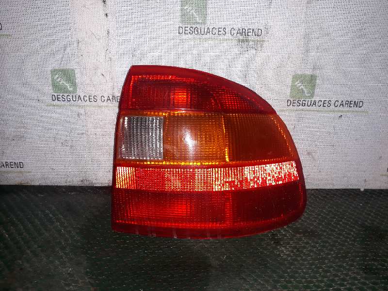 PILOTO TRASERO DERECHO OPEL ASTRA F BERLINA