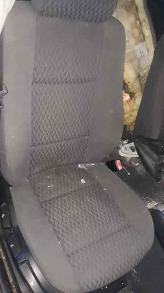 ASIENTO DELANTERO DERECHO