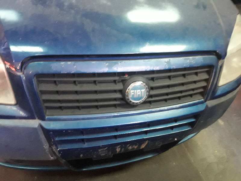 REJILLA PARAGOLPES CENTRAL