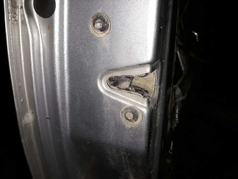 CERRADURA PUERTA DELANTERA IZQUIERDA 