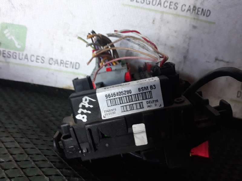 CAJA RELES - FUSIBLES